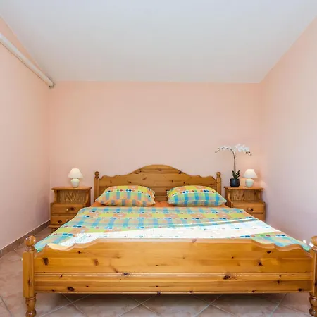 Apartament Loncar 2 By Interhome Vir