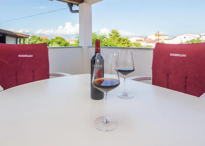 Apartman Loncar 2 By Interhome *