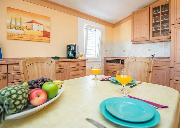 Apartman Loncar 2 By Interhome Vir