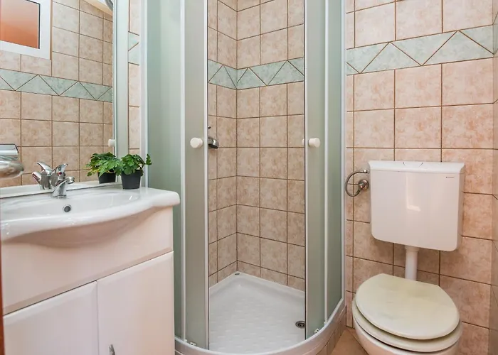 Loncar 2 By Interhome Apartman