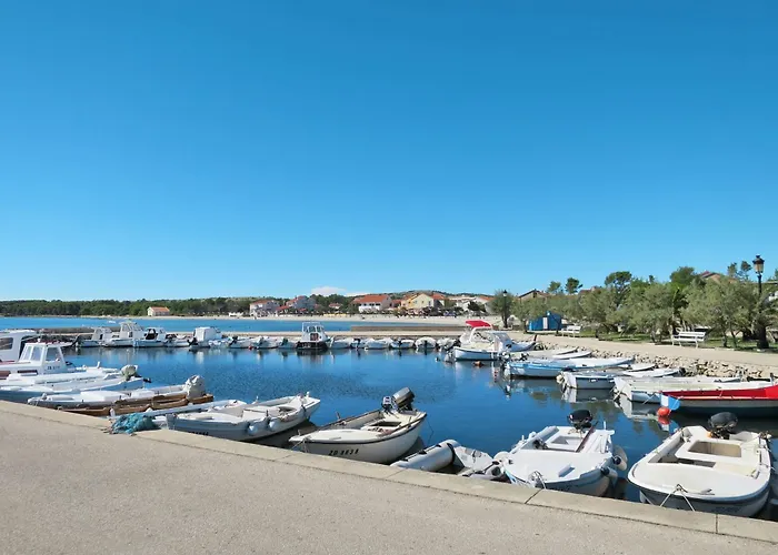 Apartman Loncar 2 By Interhome